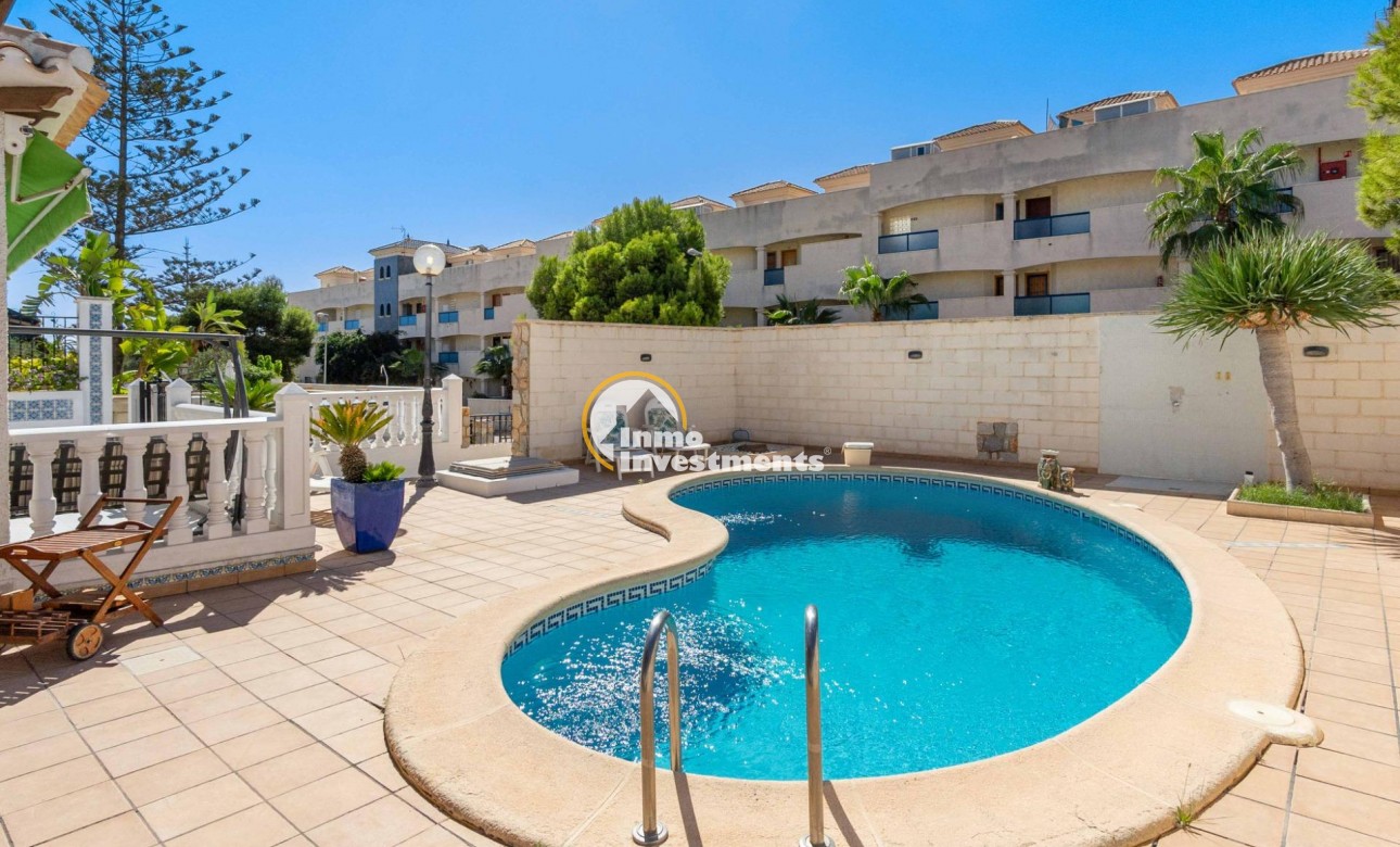 Reventa - Chalet independiente - La Zenia - Playa