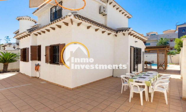 Reventa - Chalet independiente - La Zenia - Playa