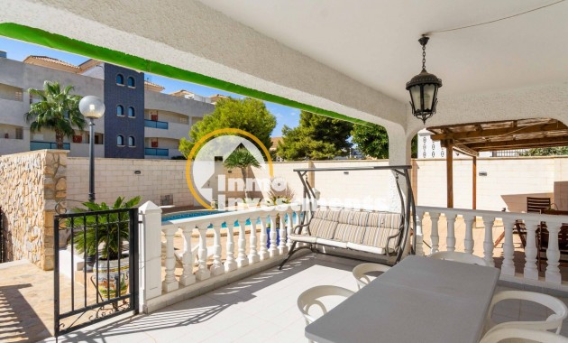 Reventa - Chalet independiente - La Zenia - Playa