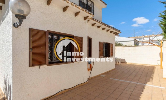 Reventa - Chalet independiente - La Zenia - Playa