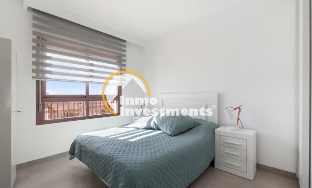 Resale - Apartment - Mil Palmeras - Beach