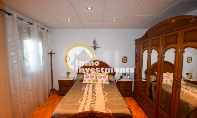 Resale - Town house - Formentera del Segura