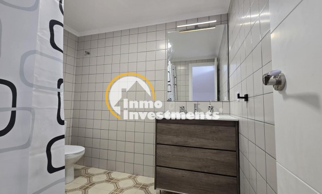 Resale - Apartment - Torrevieja - Beach