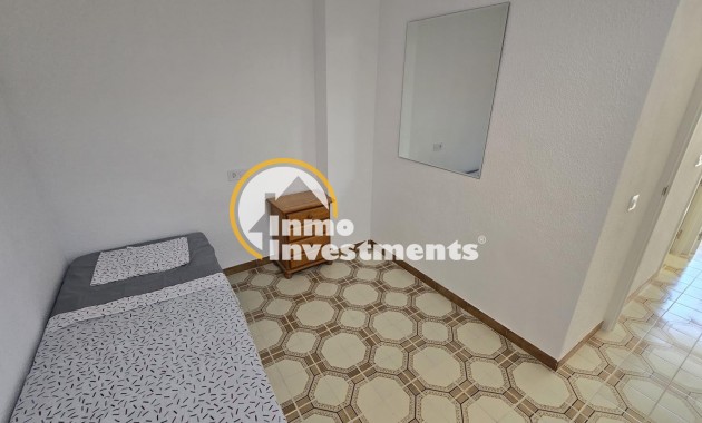 Resale - Apartment - Torrevieja - Beach