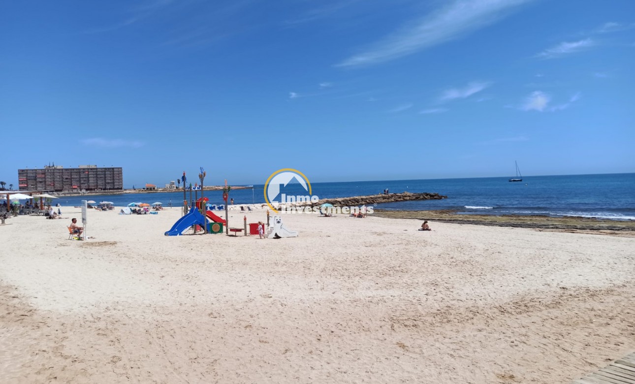 Resale - Apartment - Torrevieja - Beach