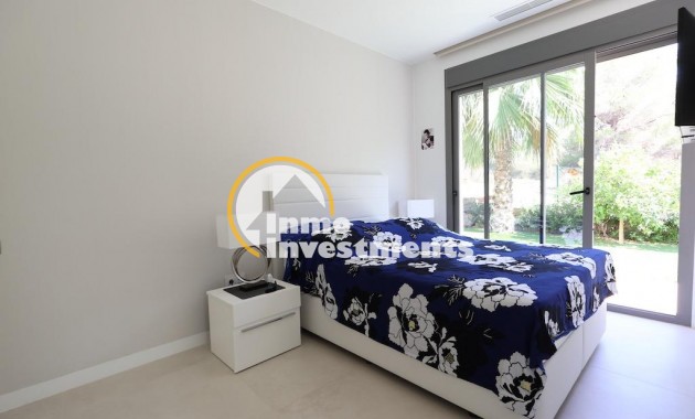 Resale - Villa - Orihuela Costa - Las Colinas