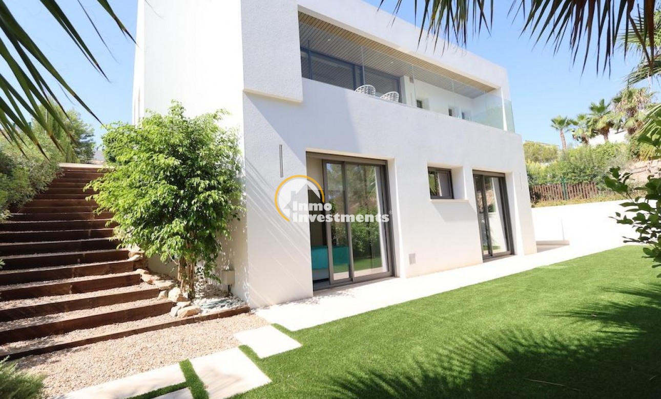 Resale - Villa - Orihuela Costa - Las Colinas