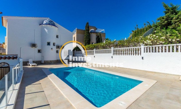 Resale - Villa - Playa Flamenca - Beachside