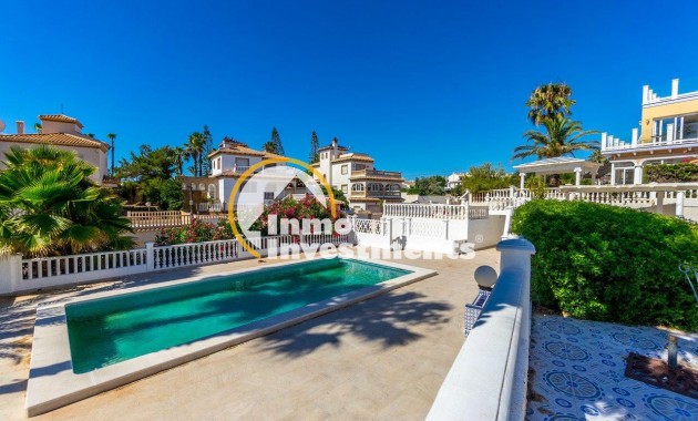 Resale - Villa - Playa Flamenca - Beachside