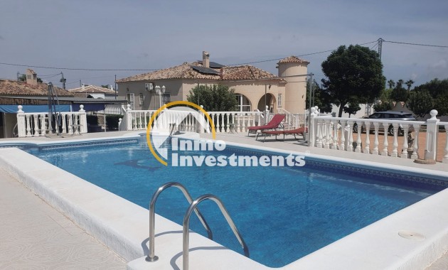 Resale - Villa - Catral