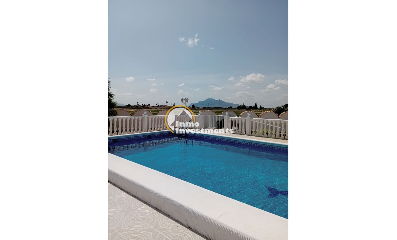 Resale - Villa - Catral