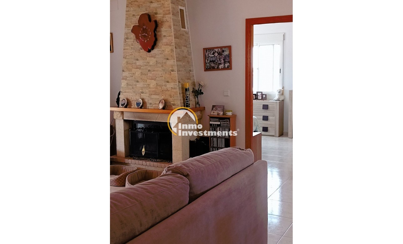 Resale - Villa - Catral