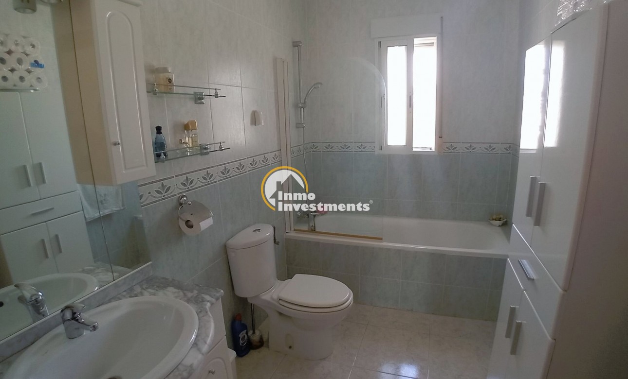 Resale - Villa - Catral