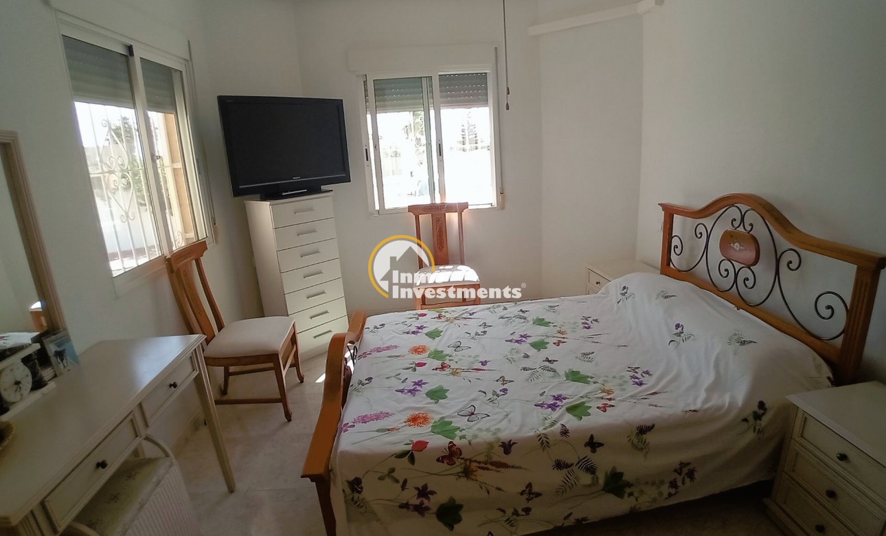 Resale - Villa - Catral