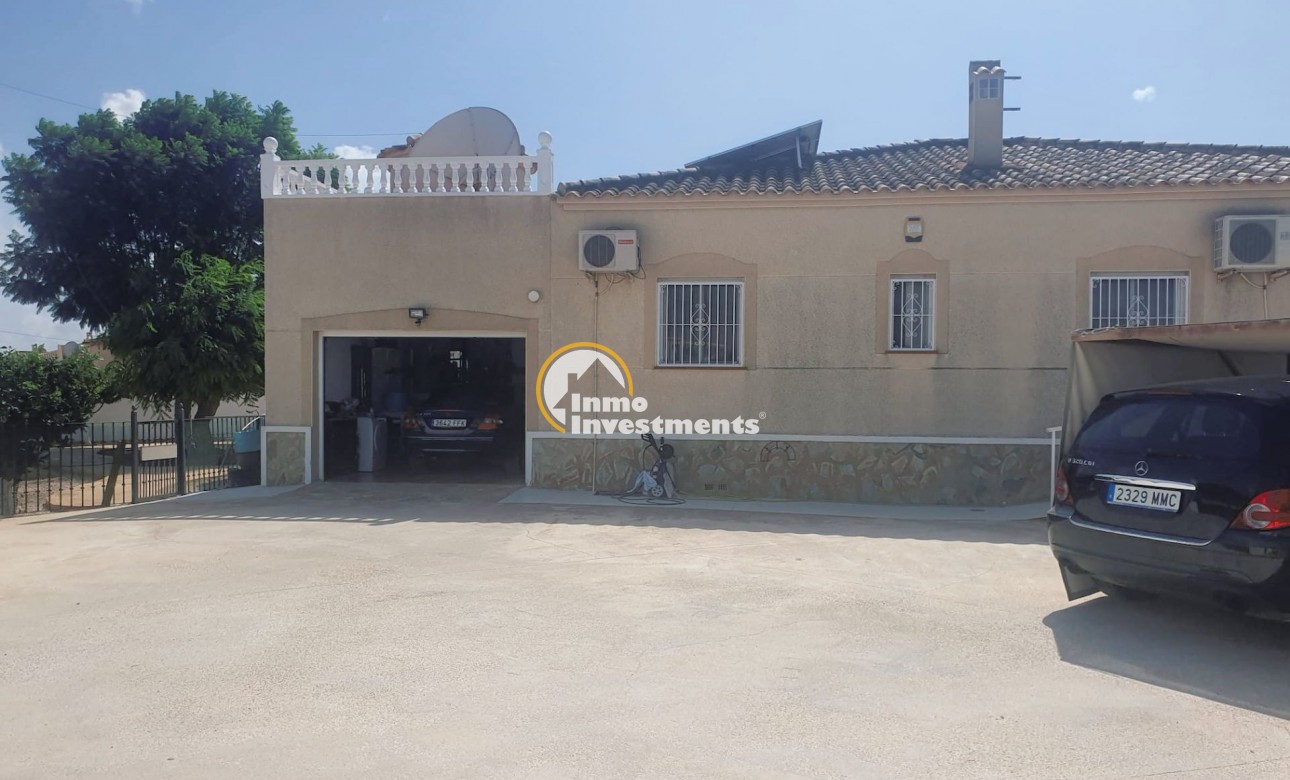 Resale - Villa - Catral