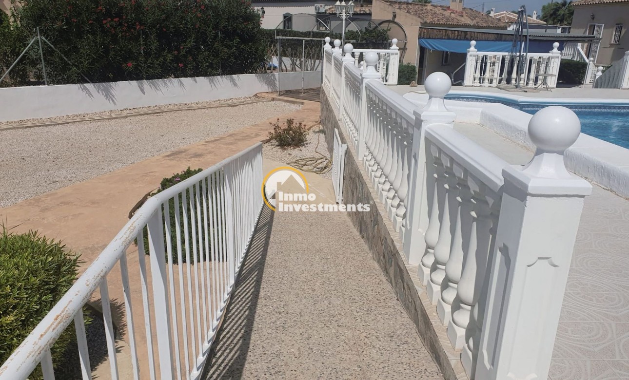 Resale - Villa - Catral