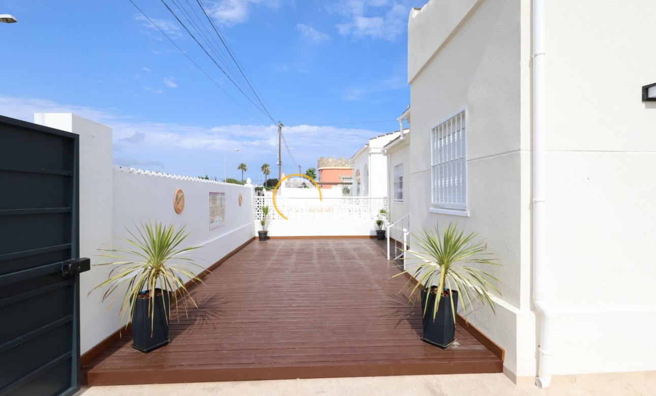 Bestaande bouw - Villa - Torrevieja - San Luis