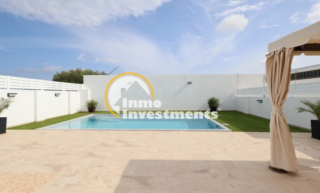 Resale - Villa - Torrevieja - San Luis