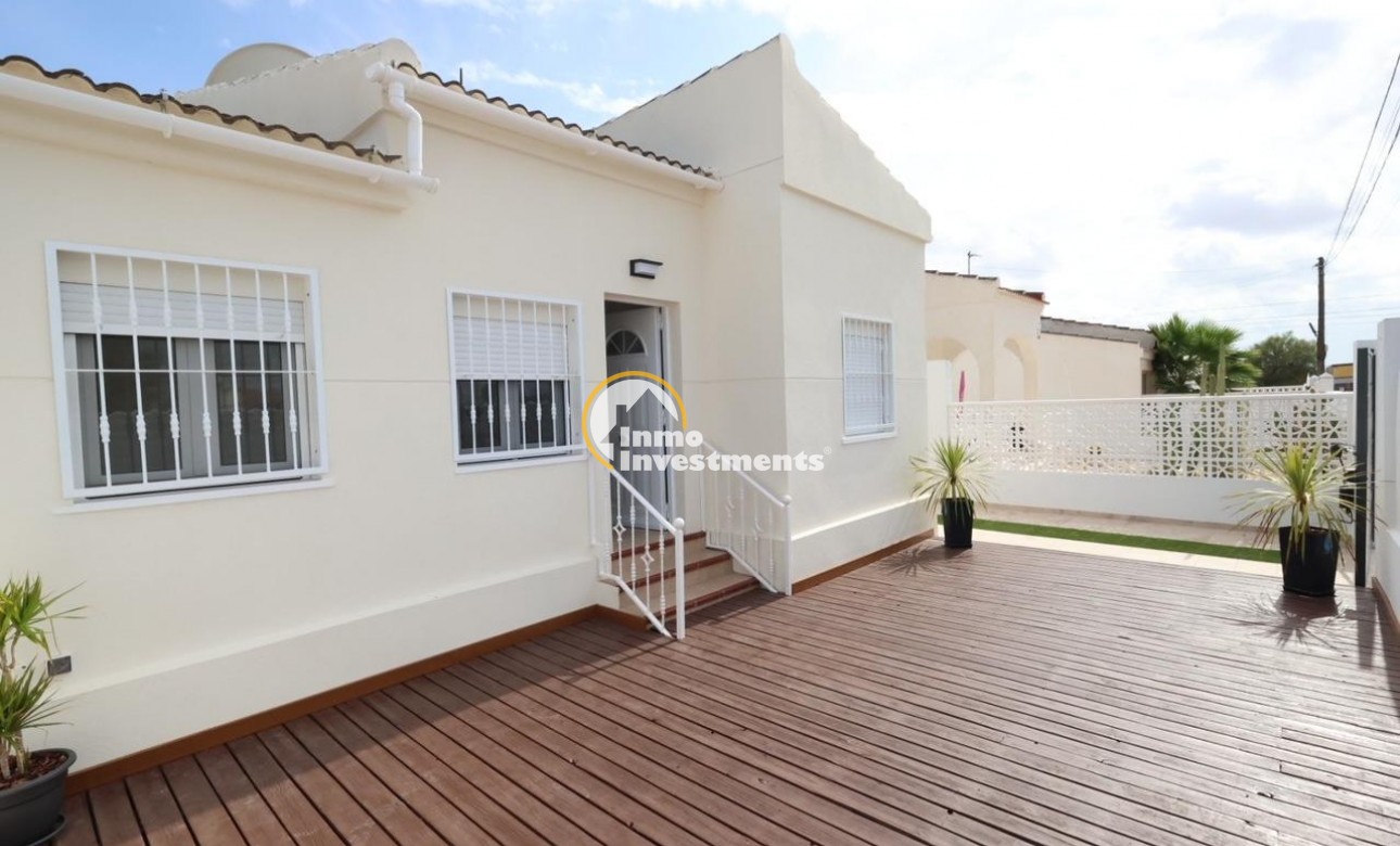 Resale - Villa - Torrevieja - San Luis