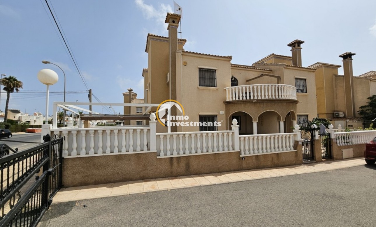 Resale - Villa - Playa Flamenca