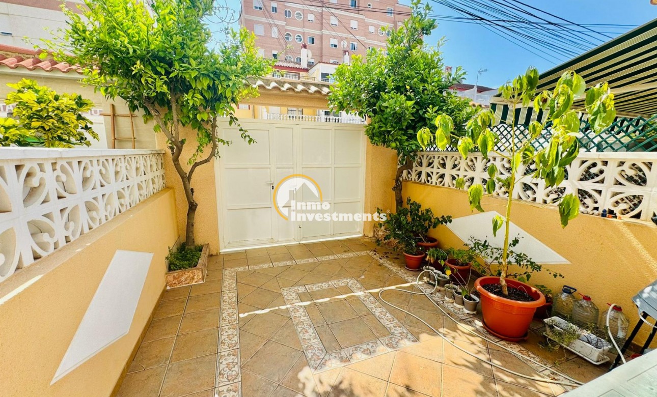 Bestaande bouw - Bungalow - Torrevieja - Aguas Nuevas