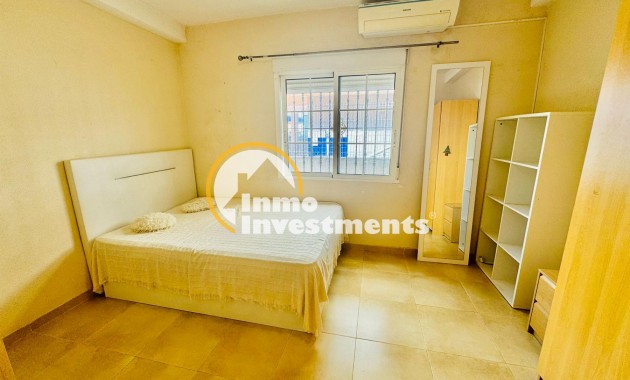 Resale - Bungalow - Torrevieja - Aguas Nuevas