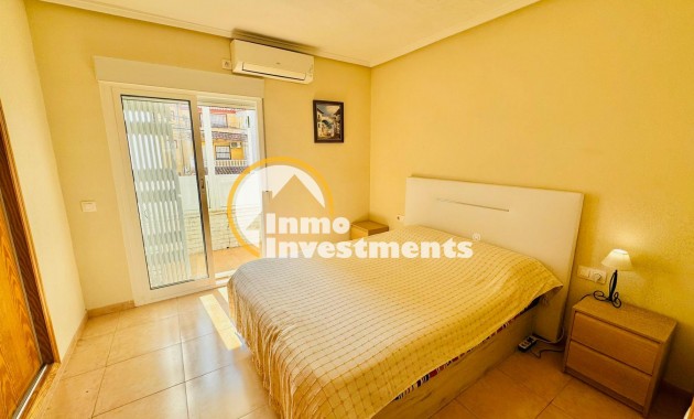 Reventa - Bungalow - Torrevieja - Aguas Nuevas