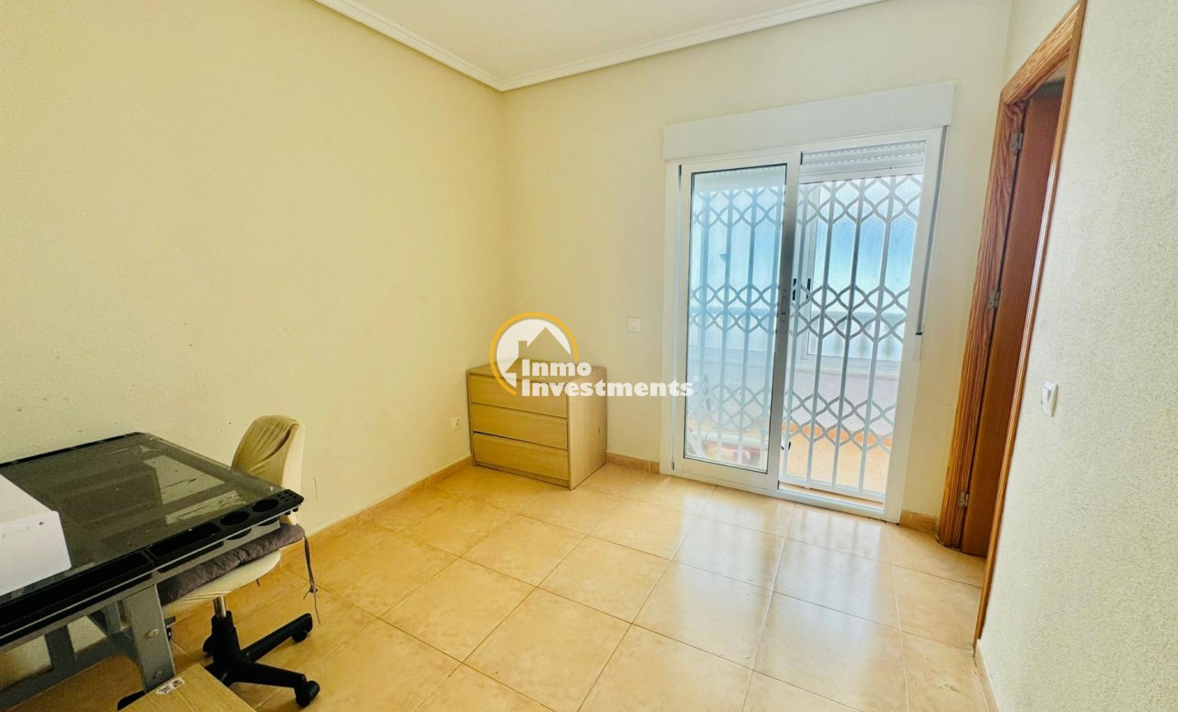 Reventa - Bungalow - Torrevieja - Aguas Nuevas