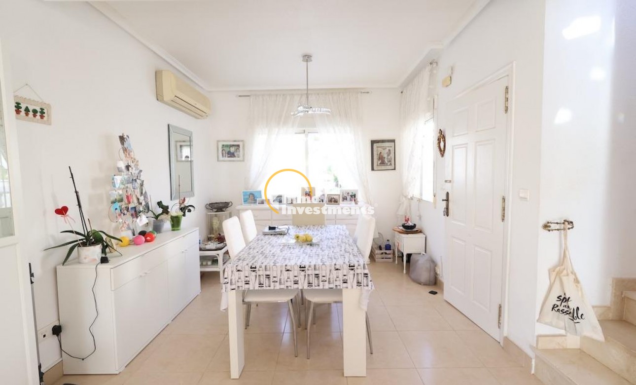 Reventa - Chalet independiente - Playa Flamenca