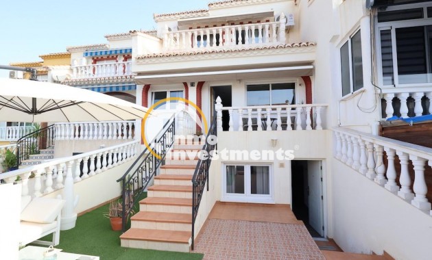 Resale - Semi detached villa - Torrevieja - Torretas