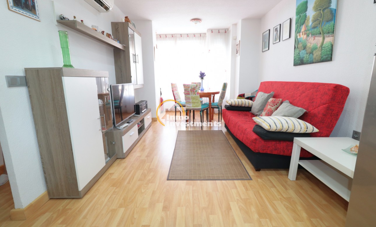 Resale - Apartment - Torrevieja - Acequion