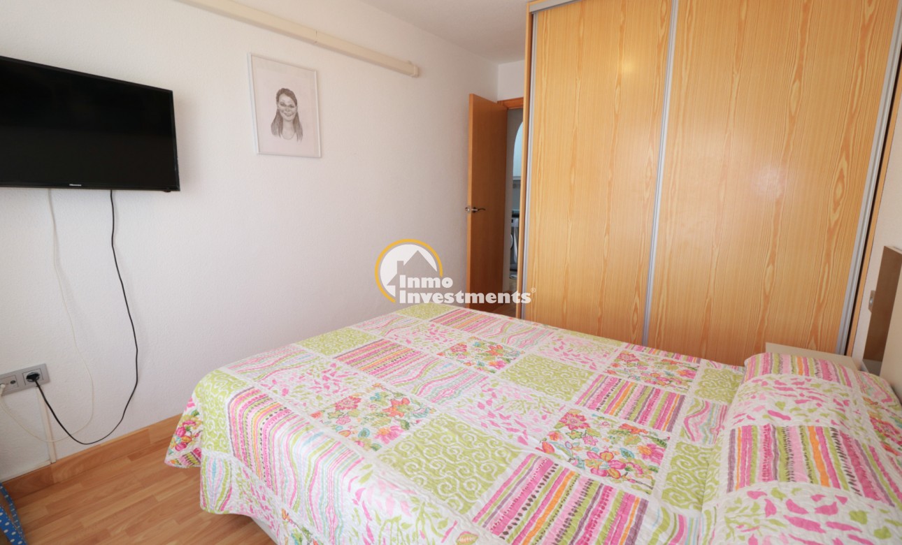 Resale - Apartment - Torrevieja - Acequion