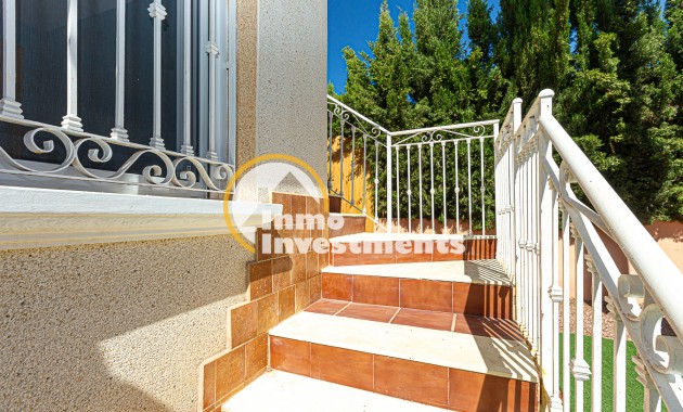 Resale - Villa - Villamartin - Loma Golf