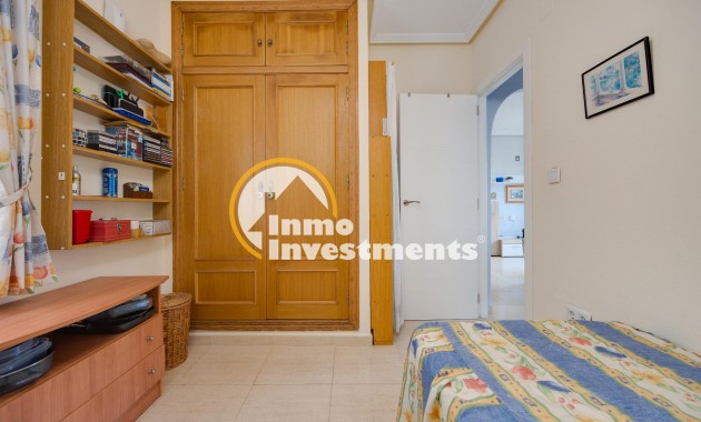 Resale - Apartment - Torrevieja - Playa de Los Locos-Curva del Palangre