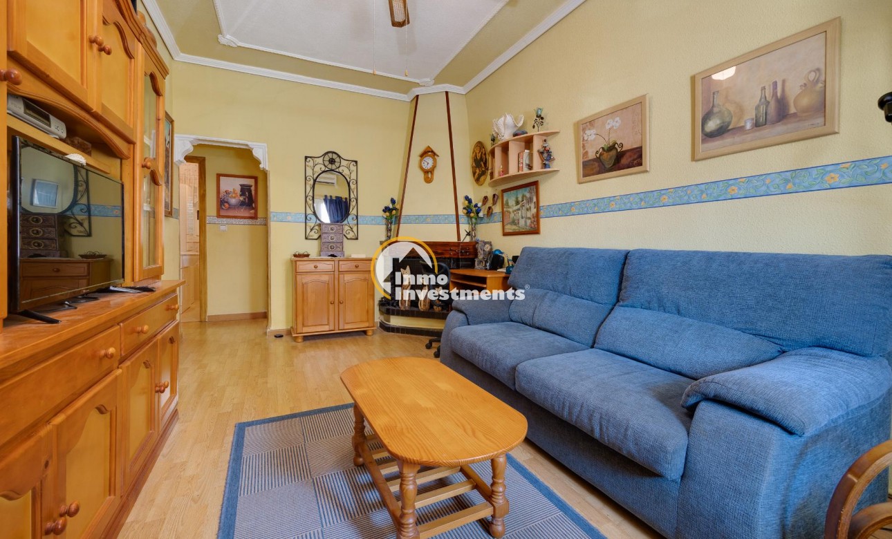 Resale - Bungalow - Torrevieja - Playa de La Acequion