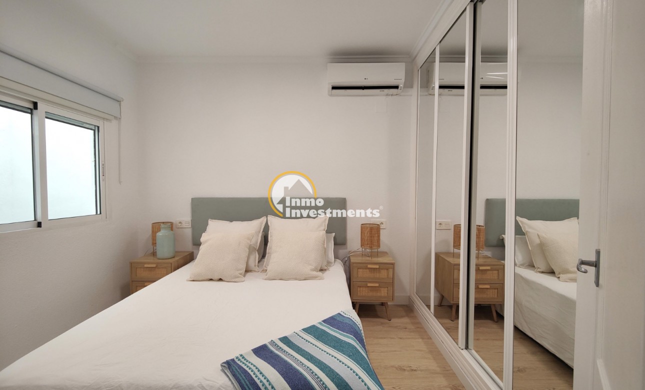 Resale - Apartment - Torrevieja - Cliffs