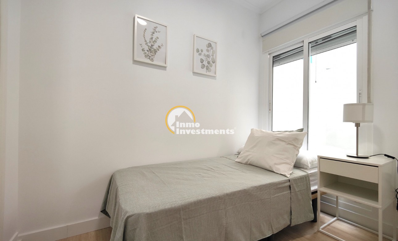 Resale - Apartment - Torrevieja - Cliffs