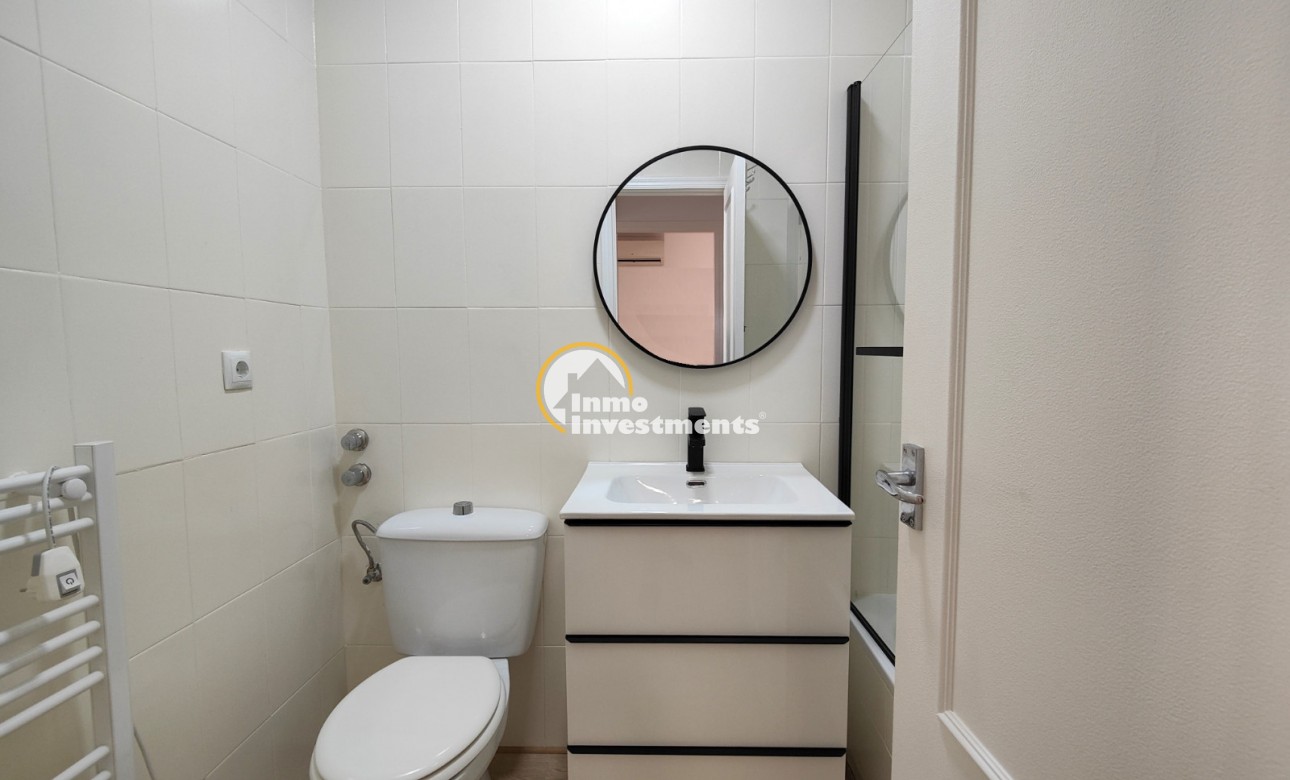 Gebrauchtimmobilien - Apartment - Torrevieja - Felsenküste