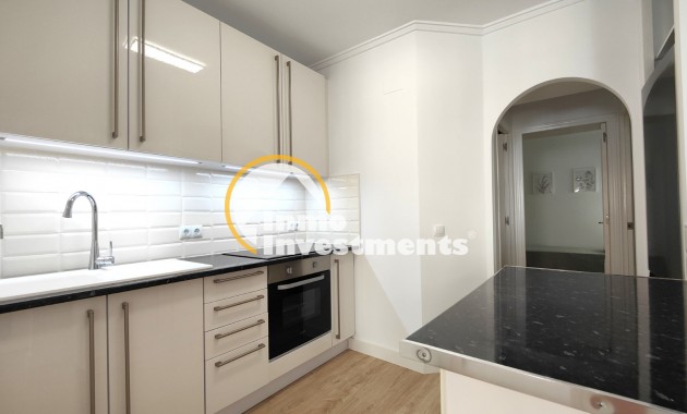 Gebrauchtimmobilien - Apartment - Torrevieja - Felsenküste