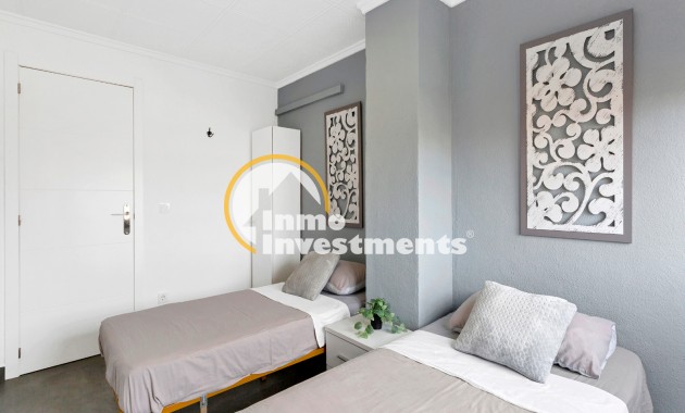 Reventa - Apartamento - Torrevieja - Acequion