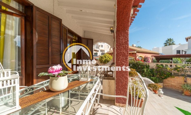 Reventa - Chalet independiente - Punta Prima