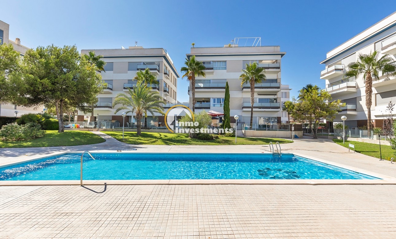 Resale - Apartment - Villamartin - Las Filipinas