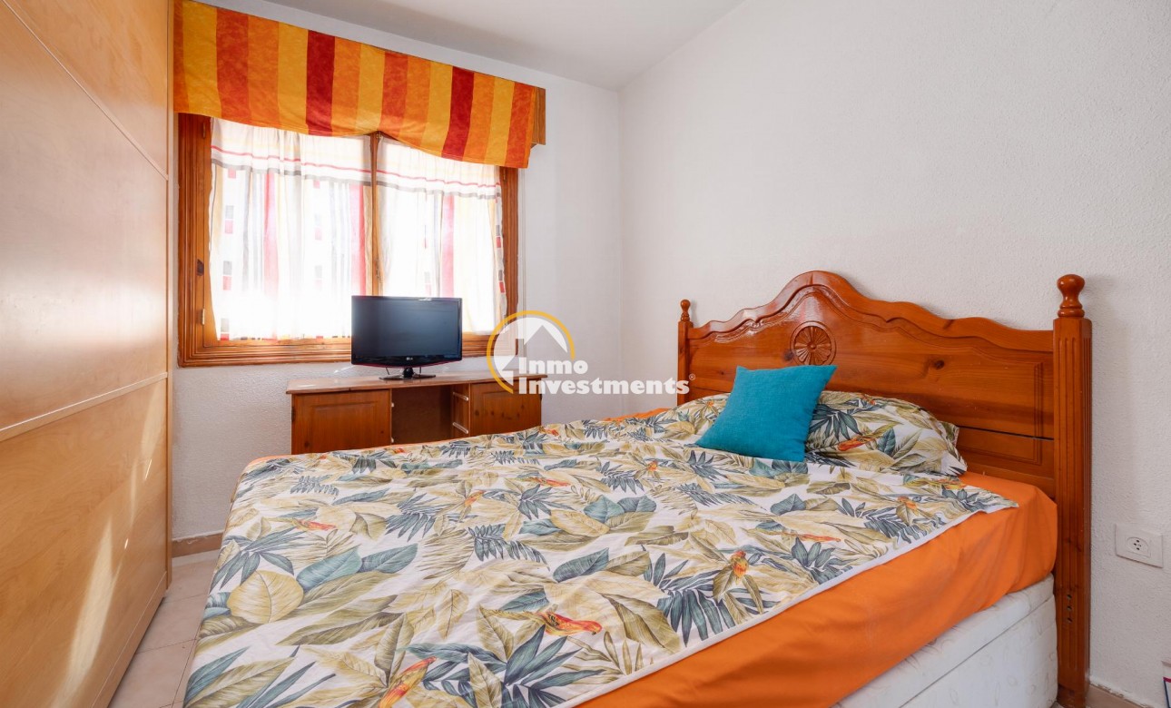 Resale - Apartment - Torrevieja - Playa de los Naufragos