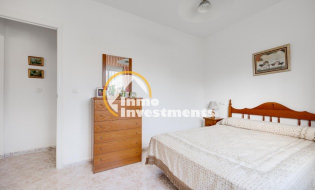 Resale - Apartment - Orihuela Costa - Los Altos