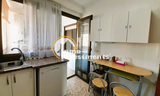 Resale - Apartment - Guardamar del Segura - CENTRO