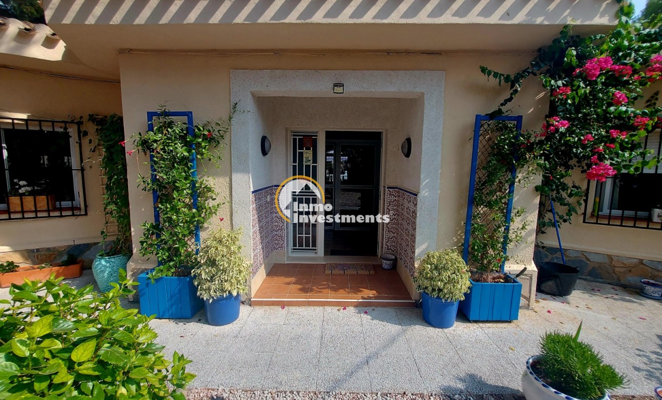 Resale - Villa - Algorfa - Montemar