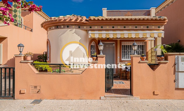 Resale - Villa - Playa Flamenca