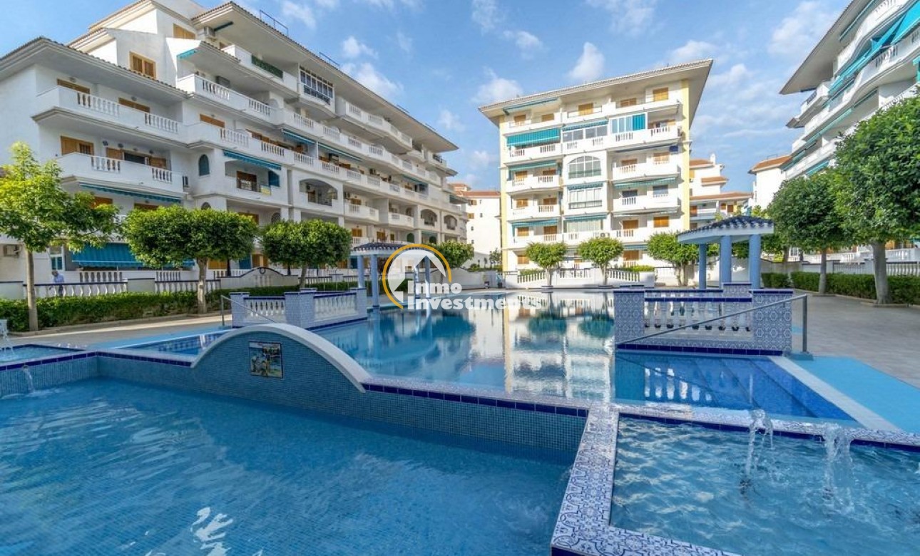 Resale - Apartment - Torrevieja - La Mata