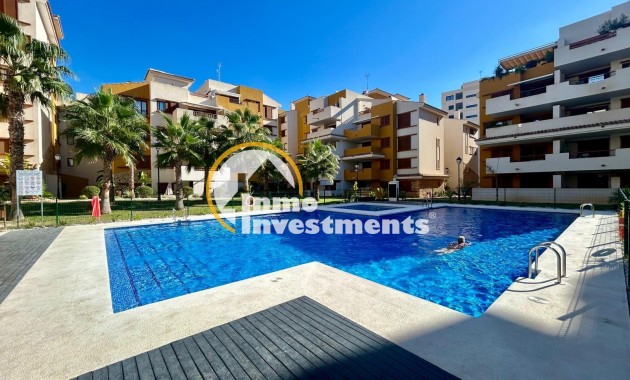 Resale - Apartment - Punta Prima - Beachside