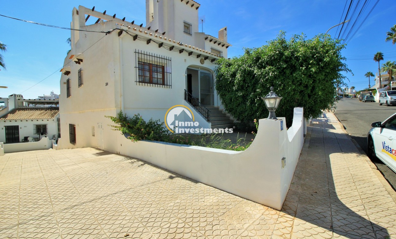 Resale - Town house - Villamartin